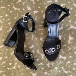 3/$15: Forever 21 black vegan leather block heels silver grommets size 7